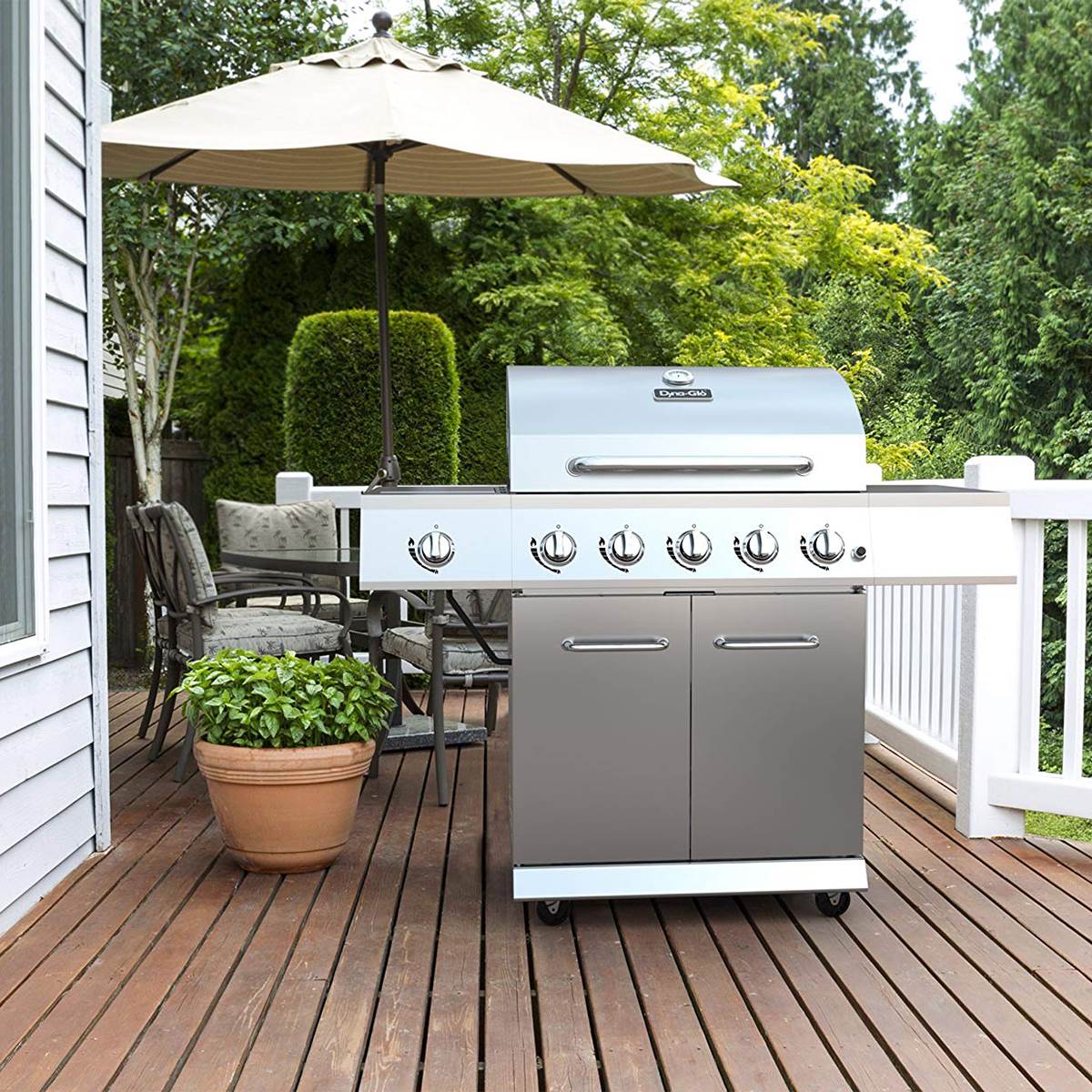 Dyna Glo DGE Series 62,000 BTU Propane 5 Burner Outdoor Grill, Stainless Steel