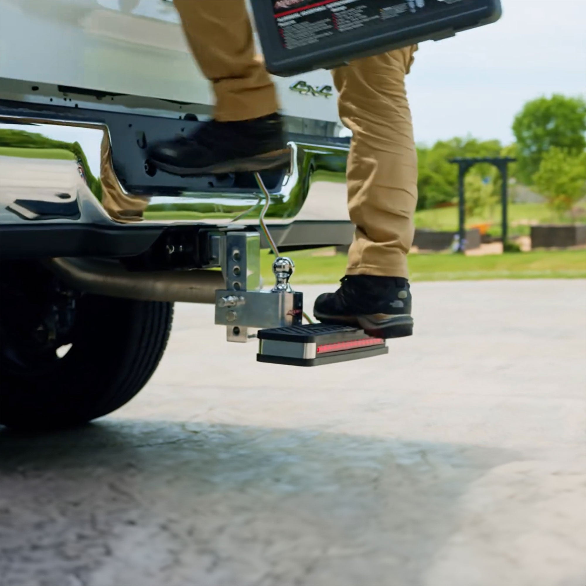 Uriah AlumaTow Aluminum Tow Truck Car Trailer Hitch Mount 6 In Drop (For Parts) - VMInnovations