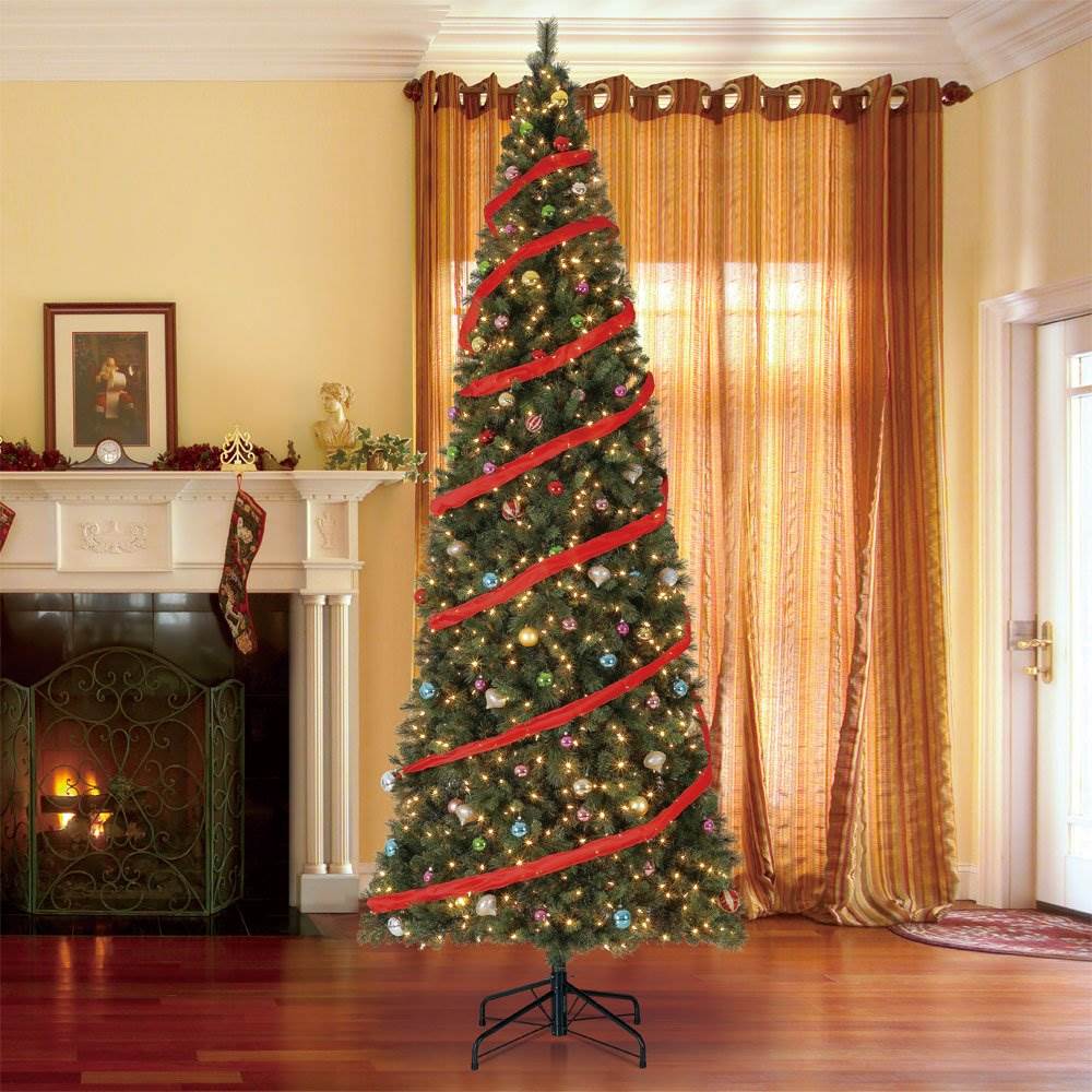 Home Heritage 12 Foot Albany Christmas Tree with Lights (Open Box)