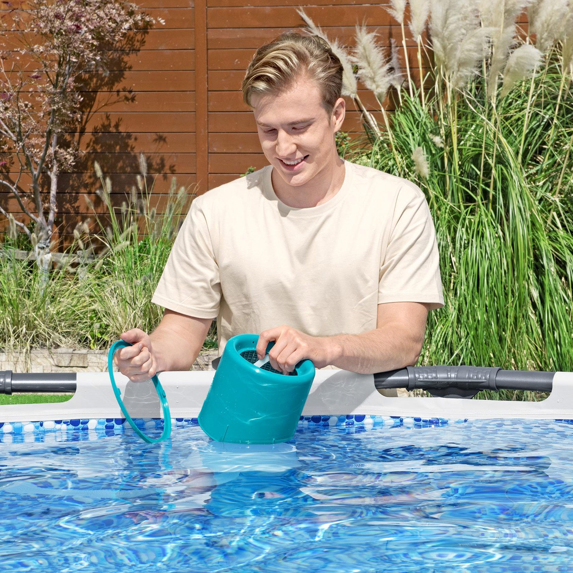 Bestway Flowclear Wall Mounted Automatic Swimming Pool Surface Skimmer, White