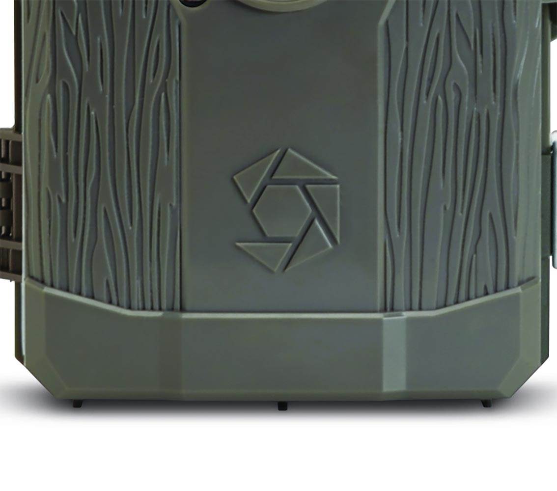 Stealth Cam 10 MP Scouting Trail Hunting Game Camera w/ 8 GB SD Card & Batteries