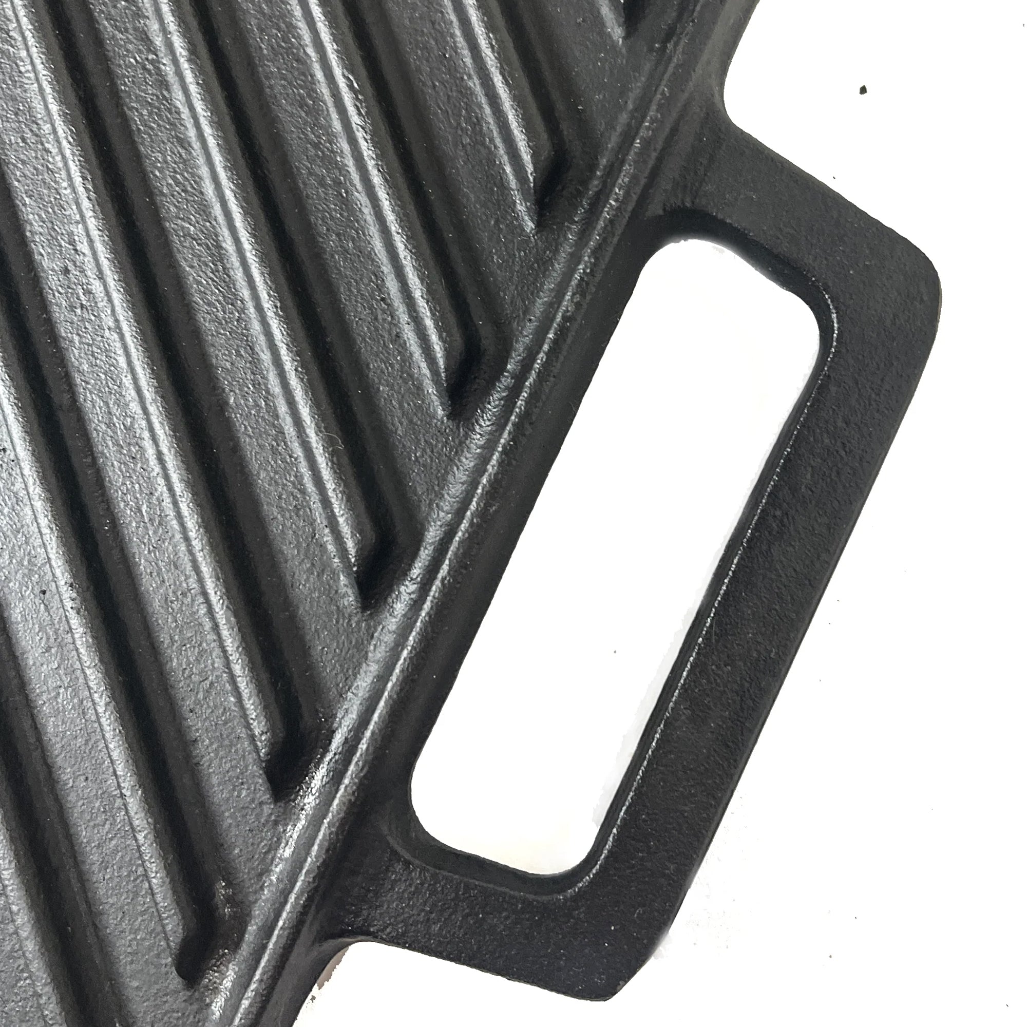 Bayou 28 Inch Flat and Grill Sides Seasoned Cast Iron Griddle Pan (Used) - VMInnovations