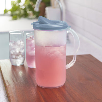 Sterilite 2 Quart, 64oz Clear Plastic Flip Top Drink Pitcher with Lid (12 Pack)