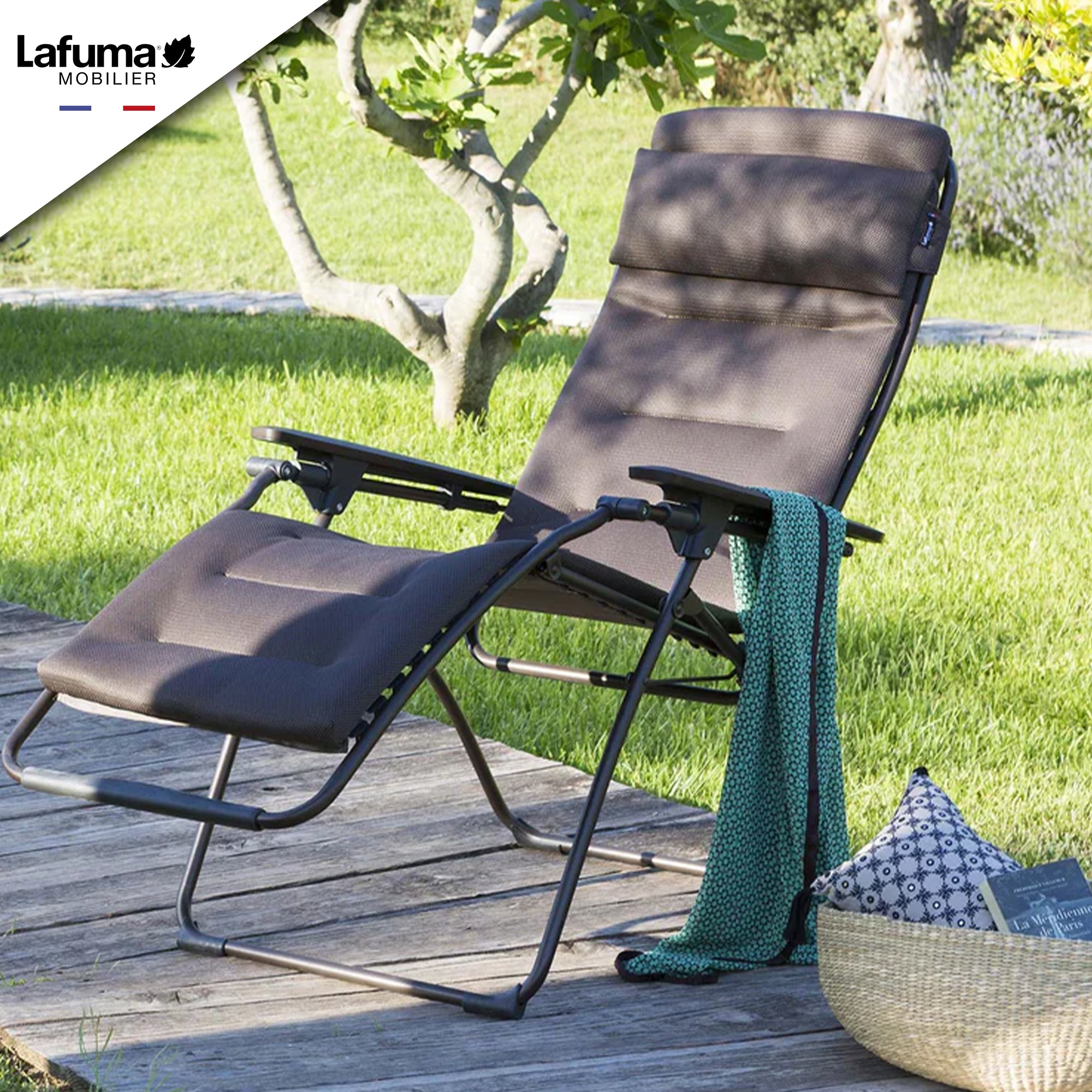 Lafuma Futura Air Comfort XL Series Outdoor Relaxation Chair, Taupe (Used) - VMInnovations