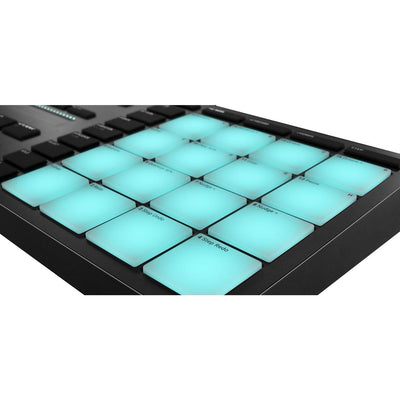 Native Instruments Maschine Mikro Mk3 Groove Production Studio, Black (Open Box)