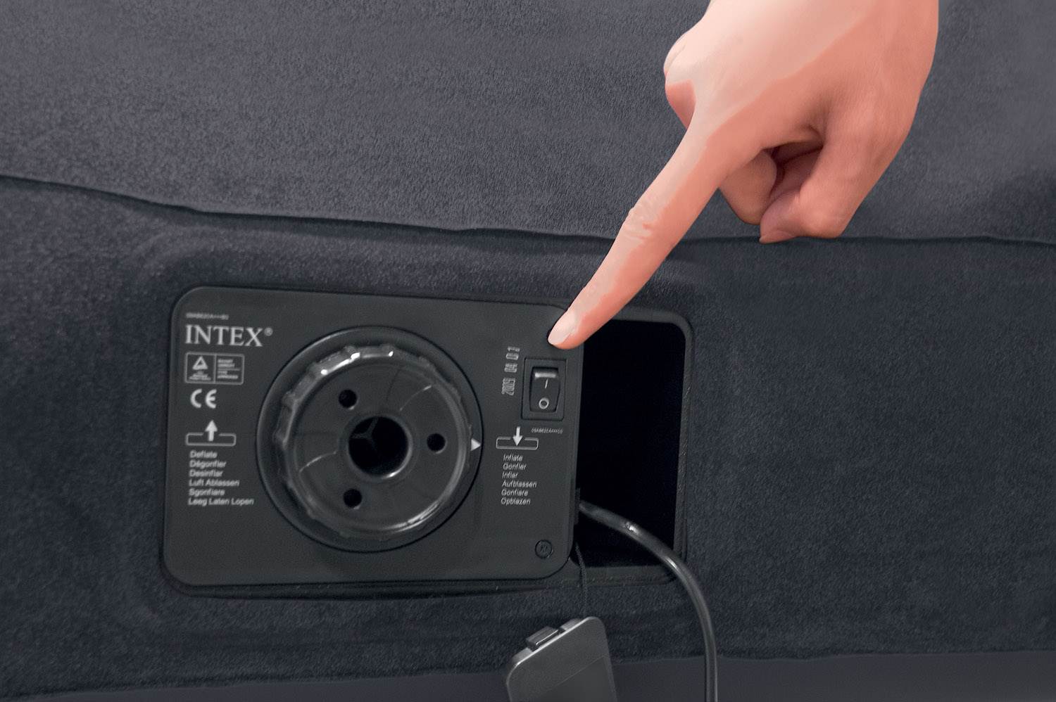 Intex Queen Classic Pillow Rest Airbed Mattress Bed w/ Built-In Pump (3 Pack)