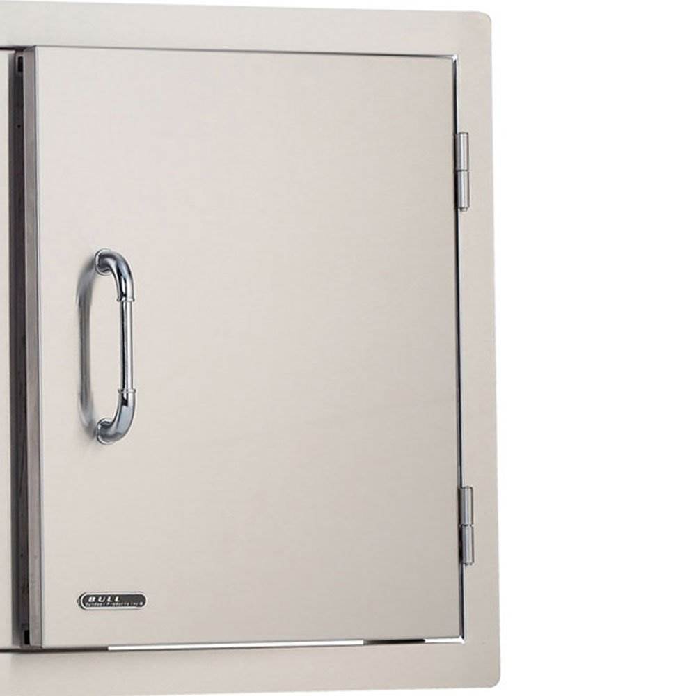 Bull Lonestar 4-Burner 30" Natural Gas Grill Head + Stainless Steel Double Doors