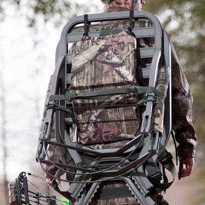 Summit Tree Stand Bags w/ Mossy Oak Camo + Backpack Straps w/ Mossy Oak Camo