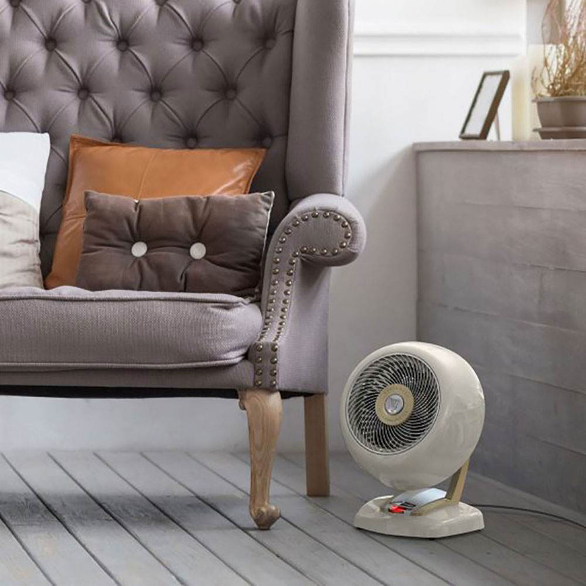 Vornado VHeat Whole Room Vintage Home Electric Space Heater, White (Open Box) - VMInnovations