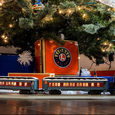 Lionel Trains The Polar Express Passenger Electric Powered Bluetooth Train Set