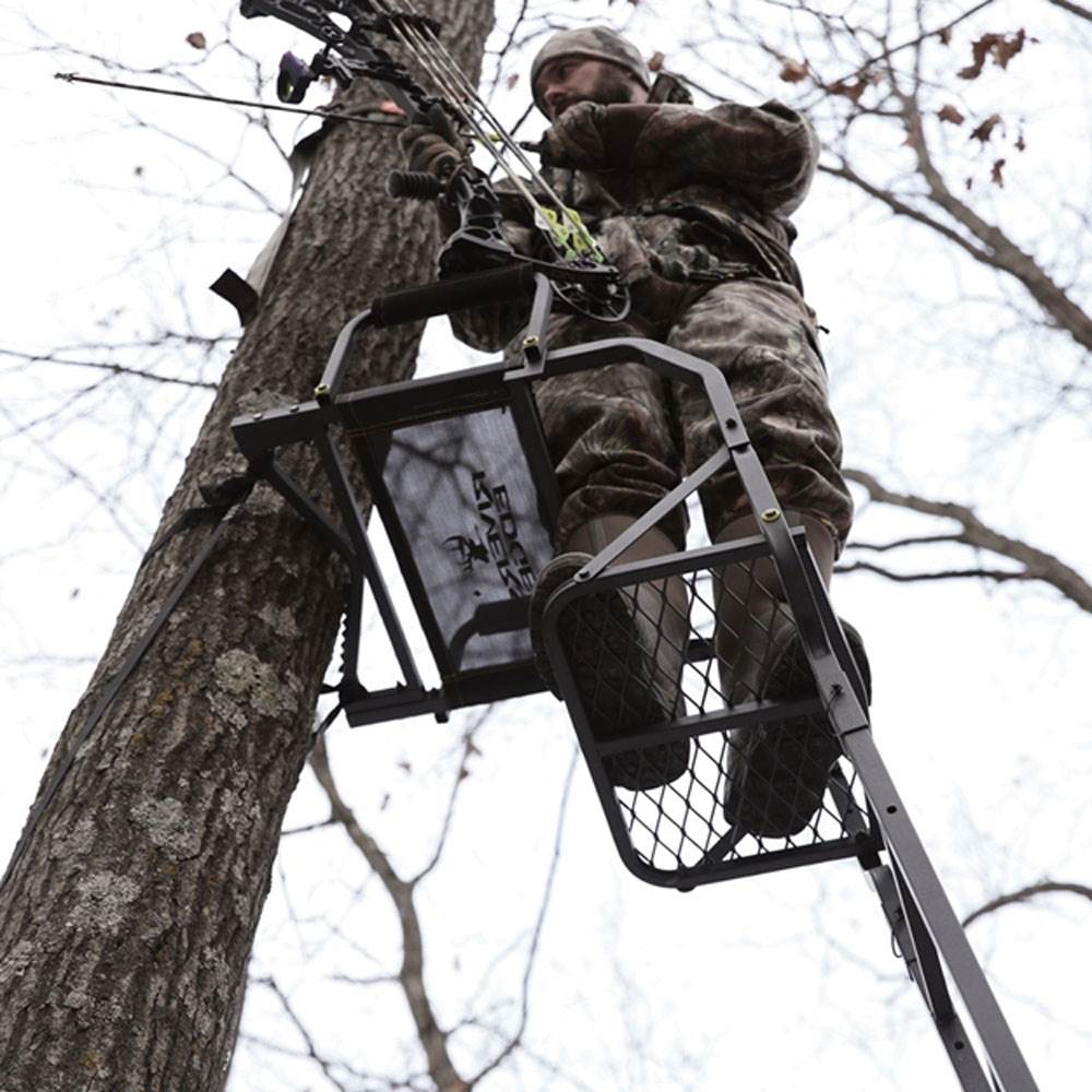 Rivers Edge RE660 Classic XT 1 Man Seat Lock On Deer Hunting Tree Ladder Stand (Open Box)