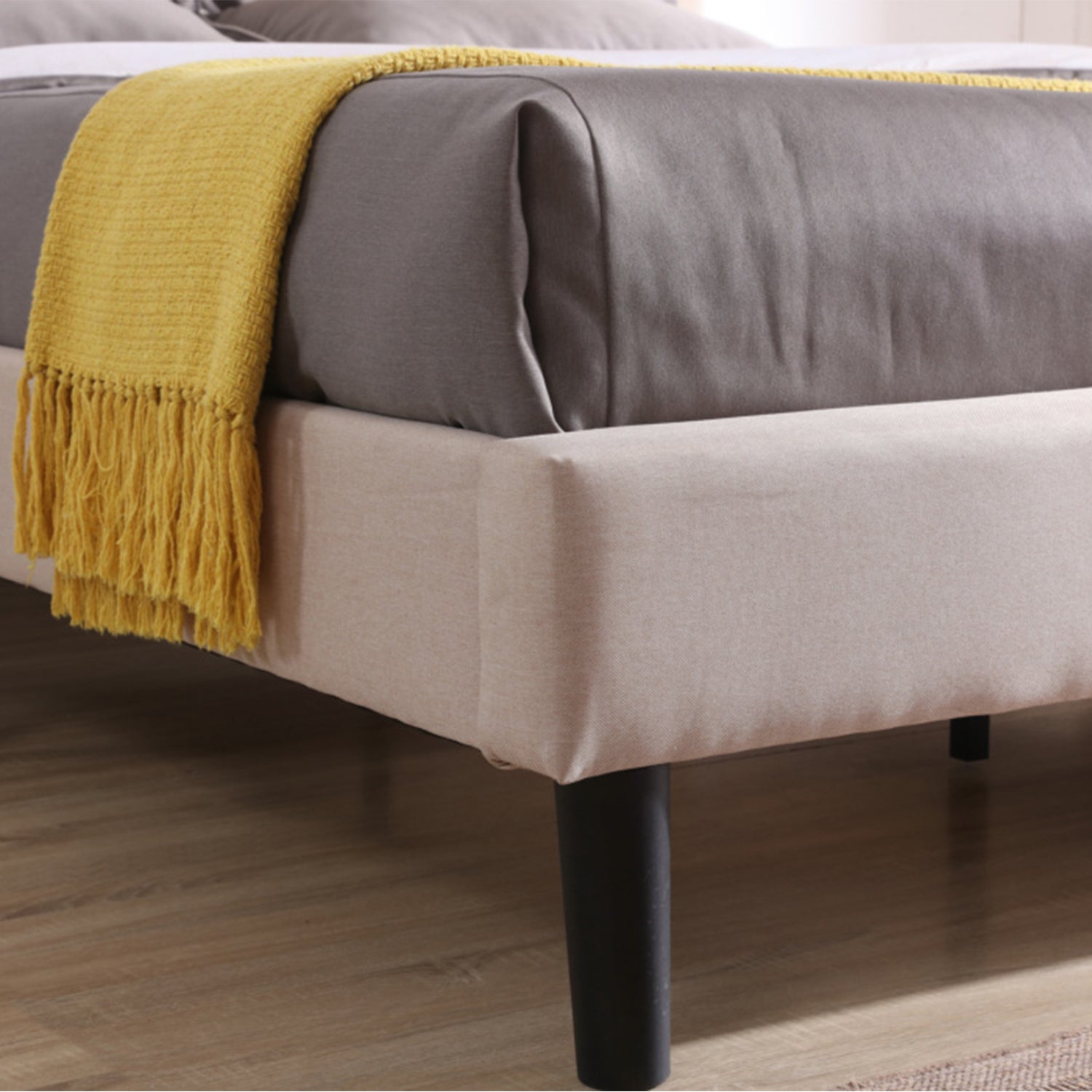 Classic Brands Mornington Compact Low Profile Platform Bed Frame, Queen, Linen
