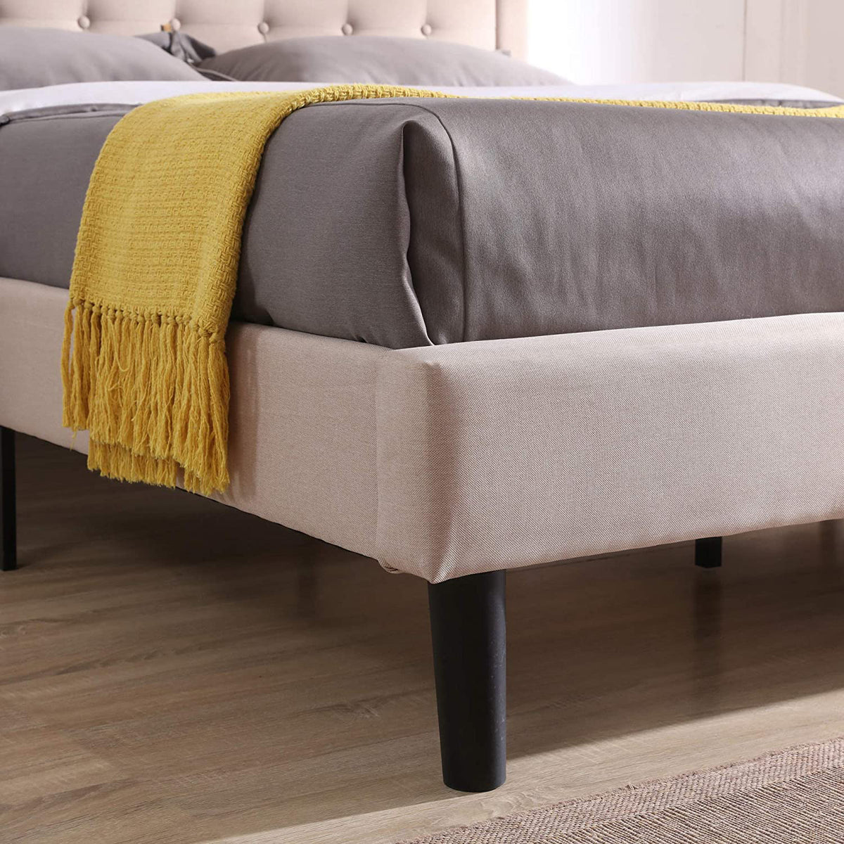 Classic Brands Mornington Upholstery Platform Headboard & Bed Frame, King, Linen