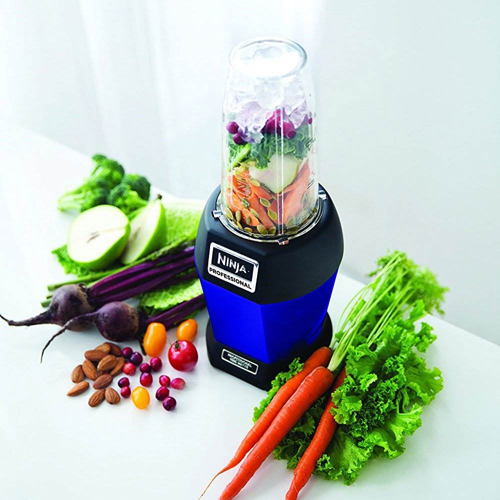 Nutri Ninja 900W Pro Smoothie Blender with Nutri Ninja Cups and 100 Recipe Book