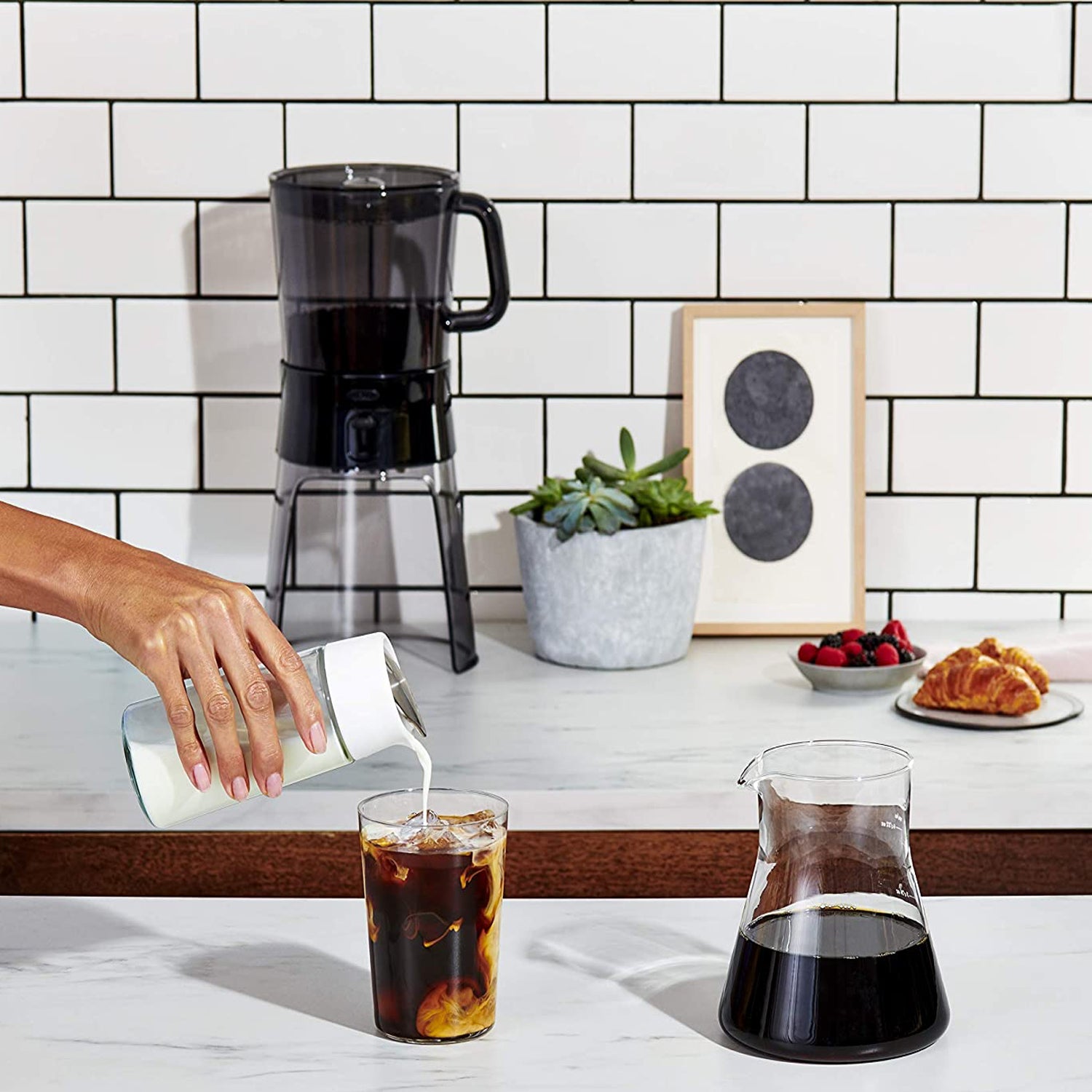 OXO 1272880 Portable 32 Ounce Hot or Cold Brew Coffee Machine with Glass Carafe