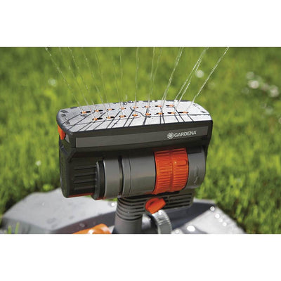 Gardena 84-BZMX Outdoor ZoomMaxx Oscillating Sprinkler on Weighted Sled Base