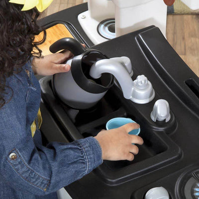 Step2 Great Gourmet Pretend Play Kitchen Set with Electronic Lights & Sounds