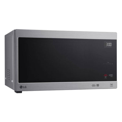 LG 1.5 Cubic Foot NeoChef Countertop Microwave (Refurbished) (Damaged)