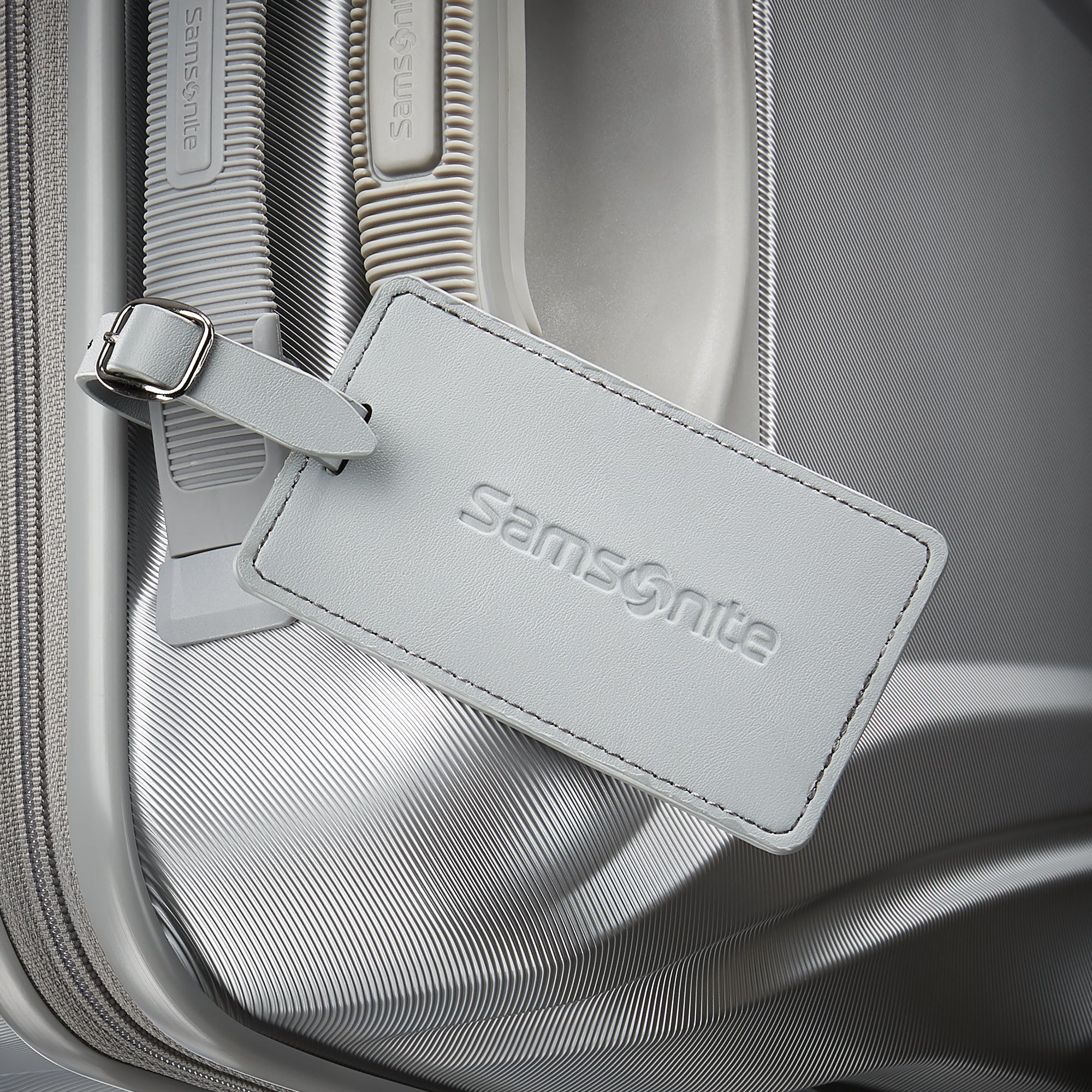 Samsonite Xcalibur XBT Spinner Hard Side Travel Carry On Suitcase (Open Box) - VMInnovations