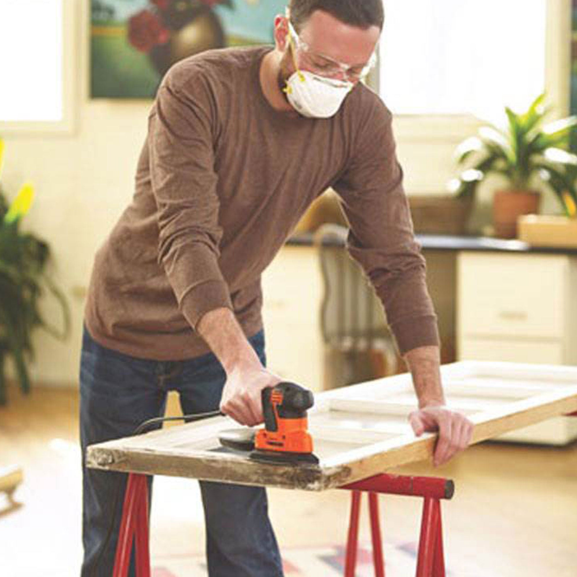 Black & Decker BDEMS600 Mouse Corded Compact Detail Palm Finishing Wood Sander