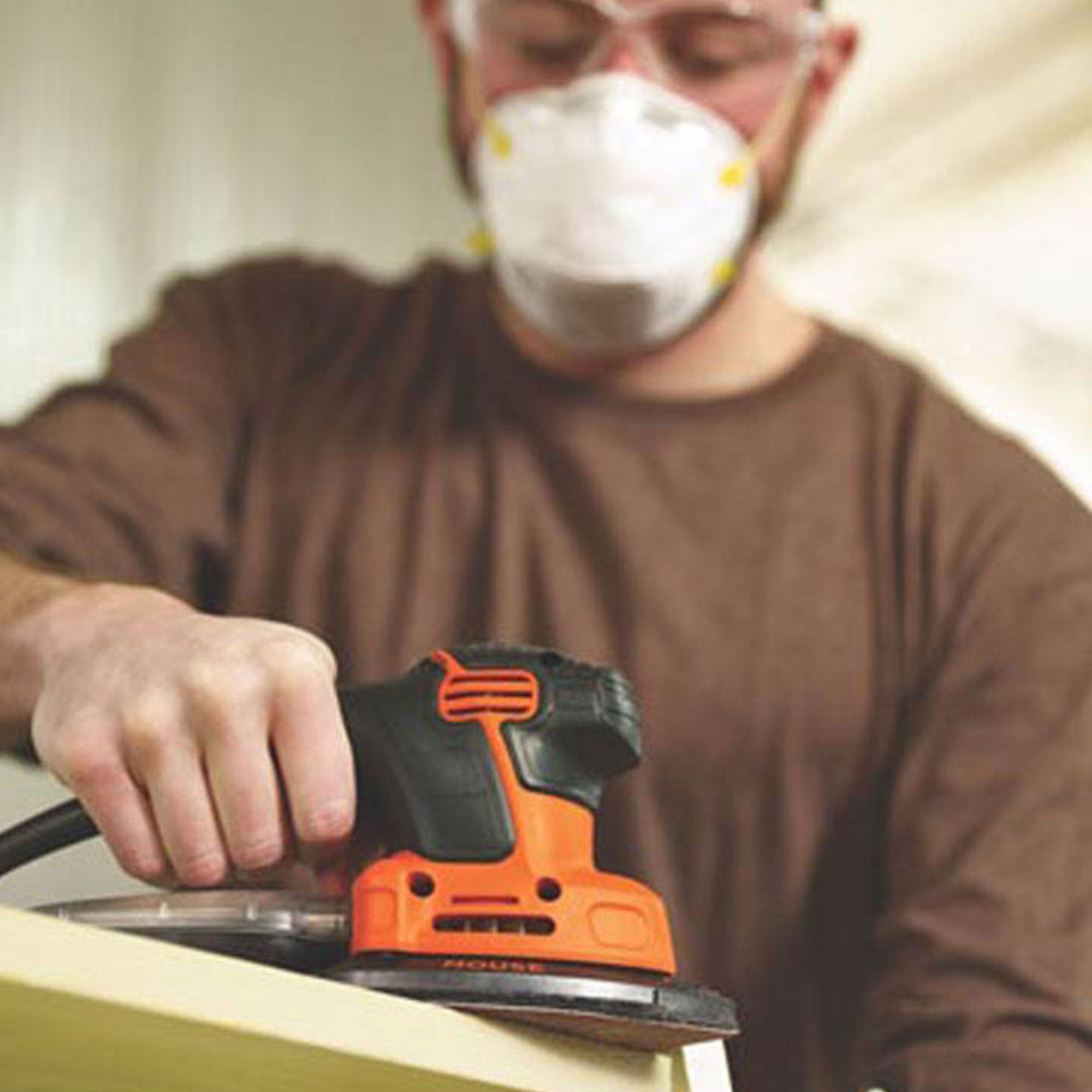 Black & Decker BDEMS600 Mouse Corded Compact Detail Palm Finishing Wood Sander