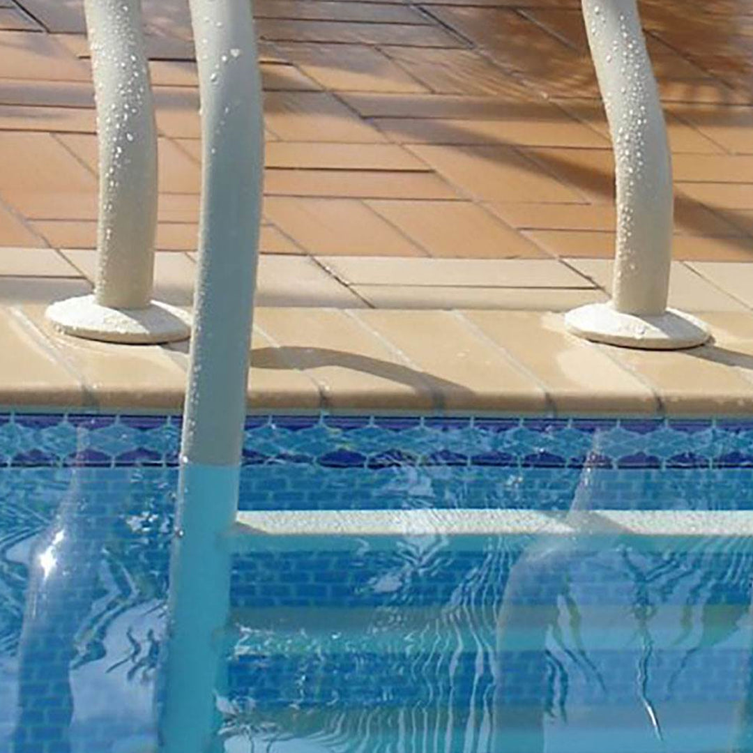 Saftron  Polymer Escutcheon for 1.9 Inch OD Pool Rail, White (2 Pack) (Open Box) - VMInnovations