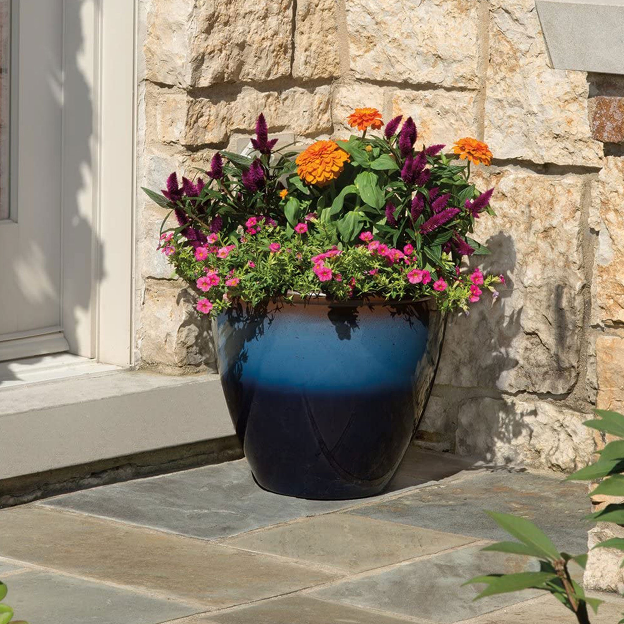 Suncast Seneca 16 Inch Ombre Decorative Resin Planter Pot, Blue/Brown (2 Pack)