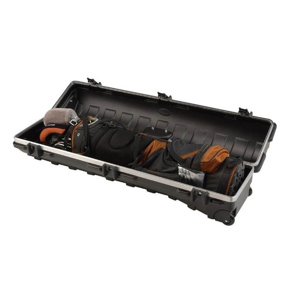 Wilson Ultra Womens Left Handed Golf Club Set, Plum & Wheeled Golf Travel Case