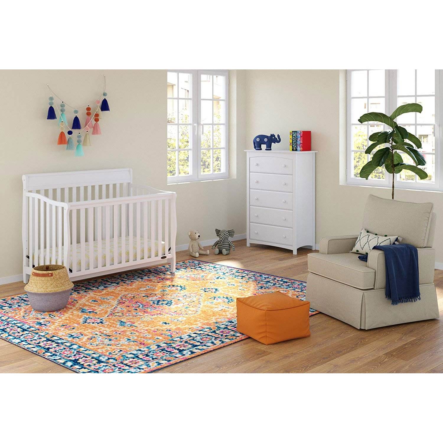 Graco Stanton Durable 4 in 1 Convertible Baby Toddler Child Crib Daybed, White