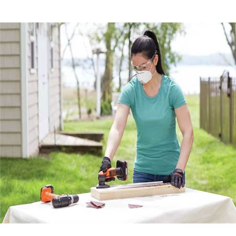 Black & Decker Drill Driver Combo Kit & 10 Piece Bit Set & Picture Hanging Kit
