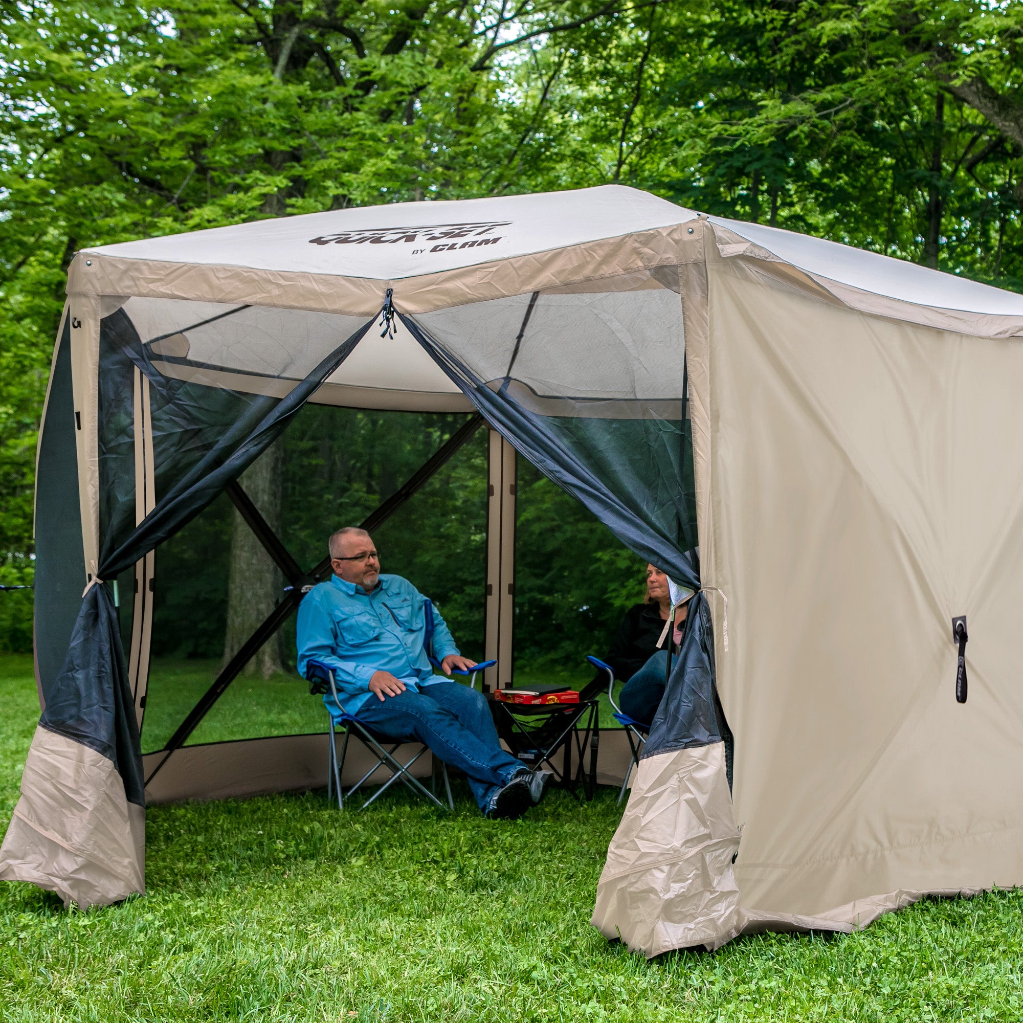 CLAM Quick Set Escape Portable Canopy Shelter and 6 Pack of Wind and Sun Panels - VMInnovations