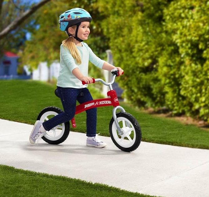 Radio Flyer Glide and Go Age 2.5 to 5 Year Old Kids Balance Bike, Red (Open Box) - VMInnovations