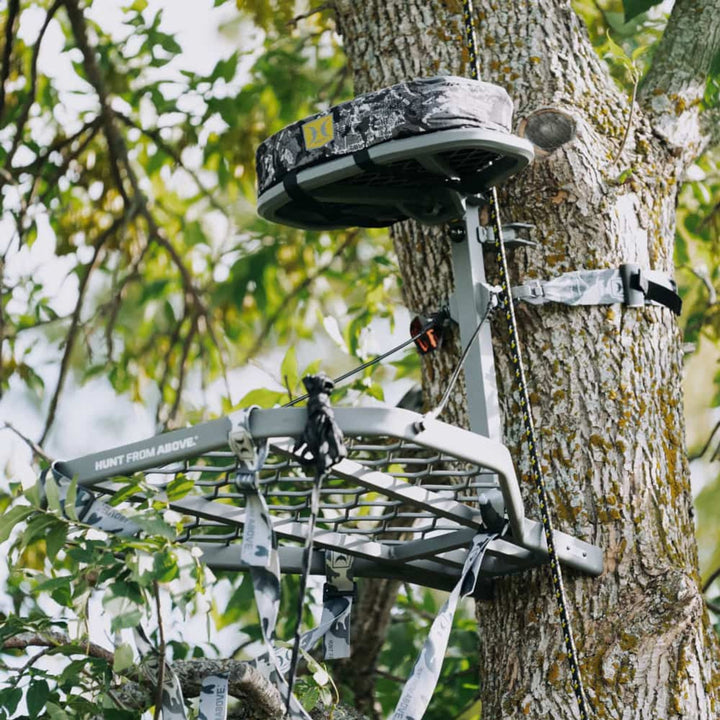 Hawk Helium XL Hang-On Treestand, Ultimate Large and Lightweight Stand, Grey