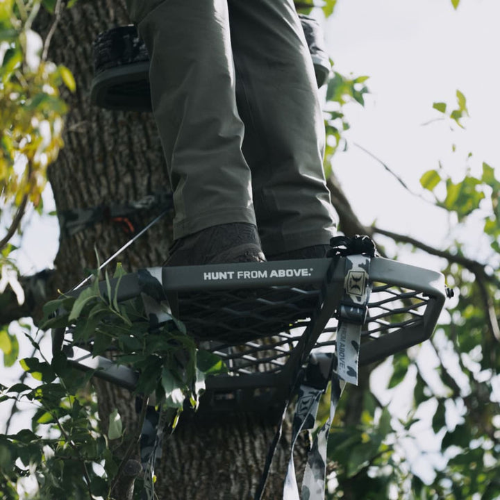 Hawk Helium XL Hang-On Treestand, Ultimate Large Stand, Grey (Open Box)