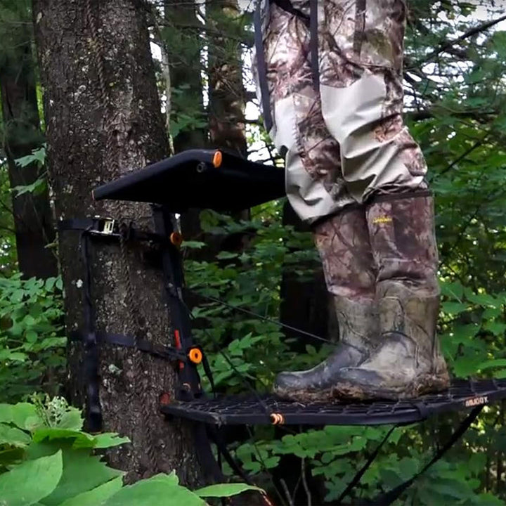 The Boss Wide Stance Hang On 1 Person Deer Hunting Tree Stand Platform (Used)