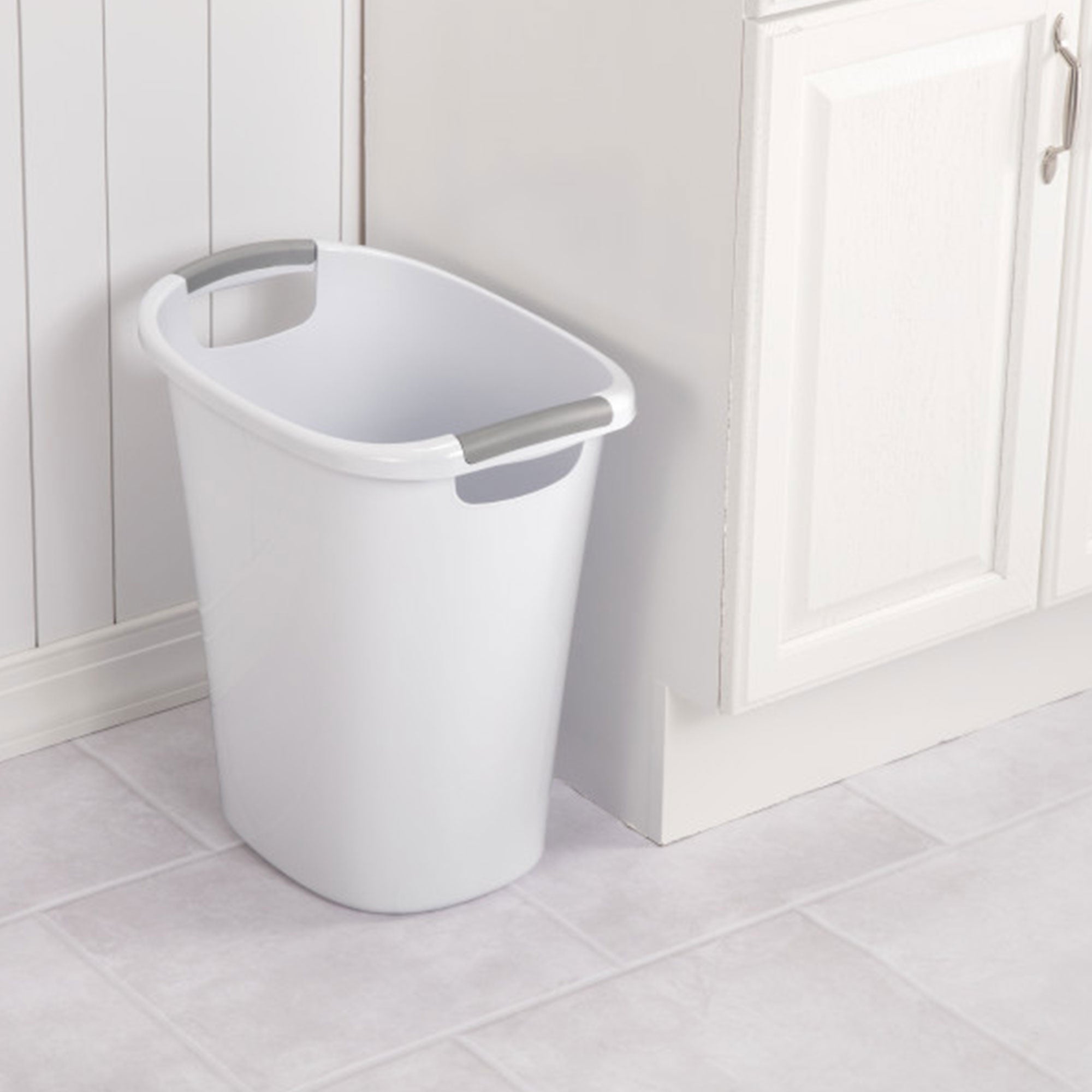 Sterilite 10638006 6 Gallon White Ultra Plastic Wastebasket Trash Can (6 Pack)