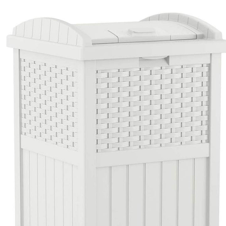 Suncast GHW1732WH Trashcan Hideaway Outdoor 33 Gallon Garbage Waste Bin, White