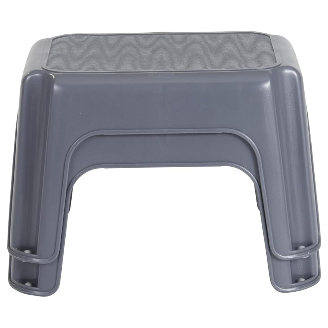 Rubbermaid Durable Plastic Small Step Stool w/ 250-LB Weight Capacity (Open Box)