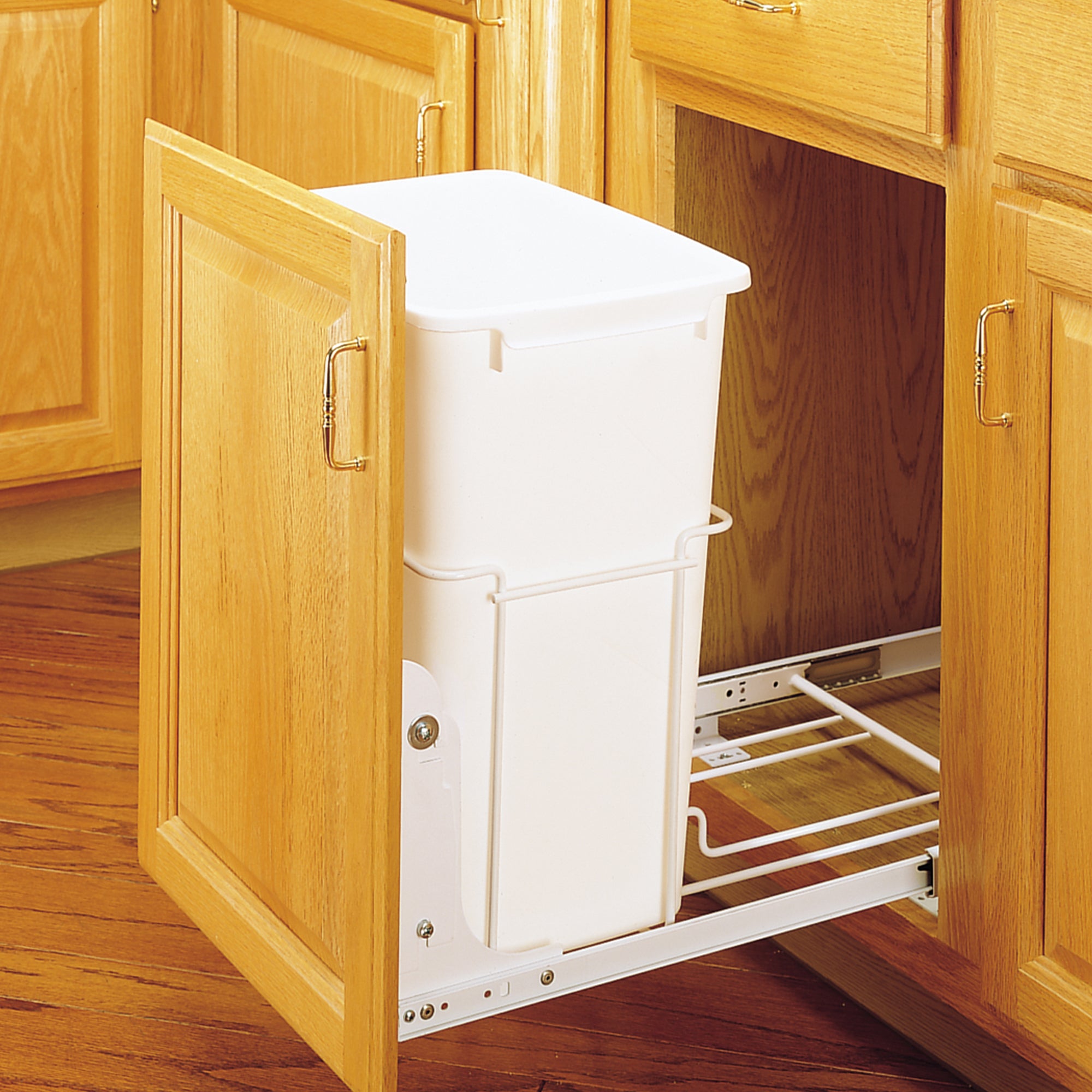 Rev-A-Shelf RV-18PB-1 Single 35 Quart Pull-Out Sliding Waste Container (Used)