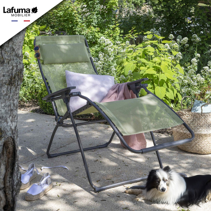 Lafuma LFM3118-8557 Futura Series Zero Gravity Outdoor Lounge Recliner, Green