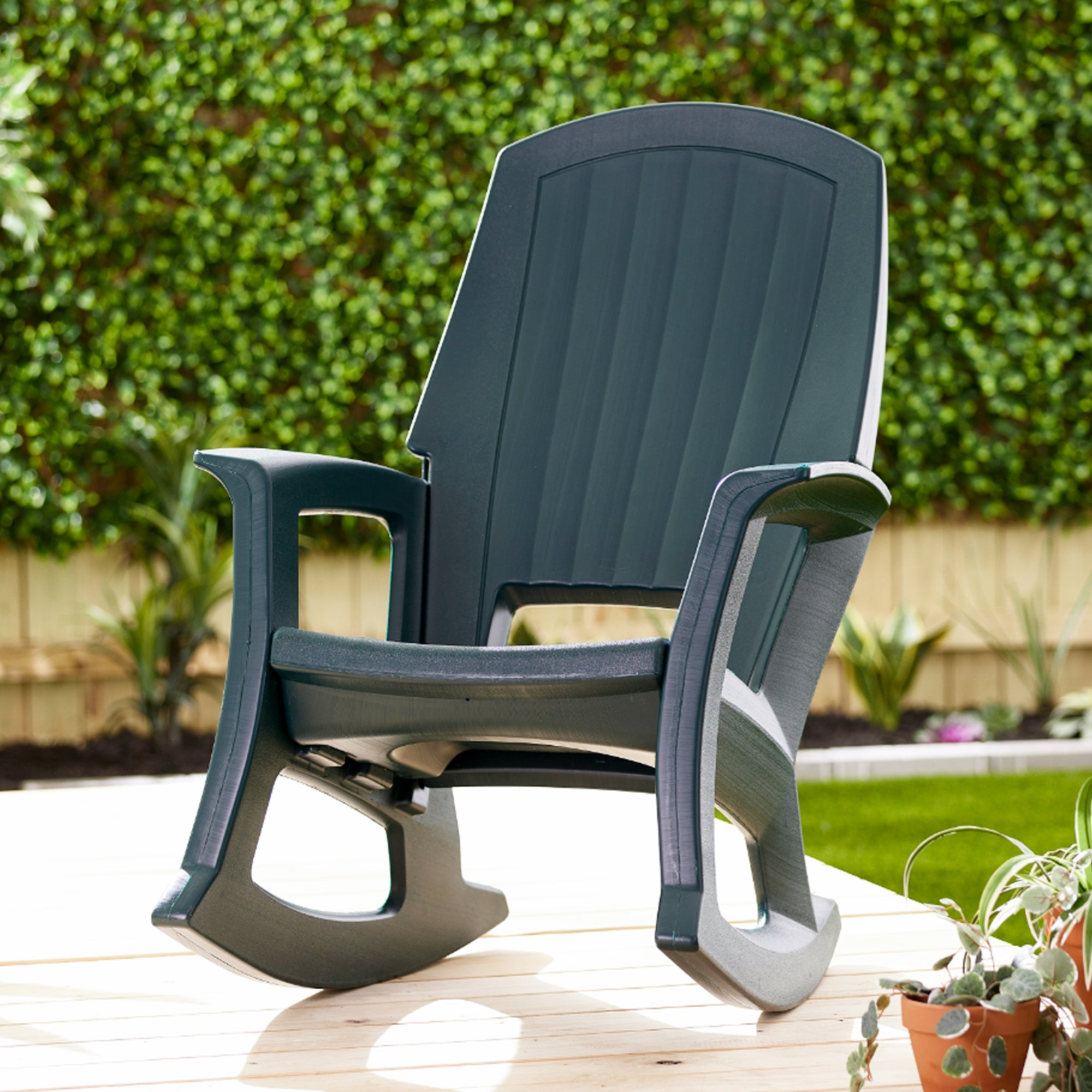 Semco Plastics SEMS Recycled Plastic Resin Patio Rocking Chair (For Parts)