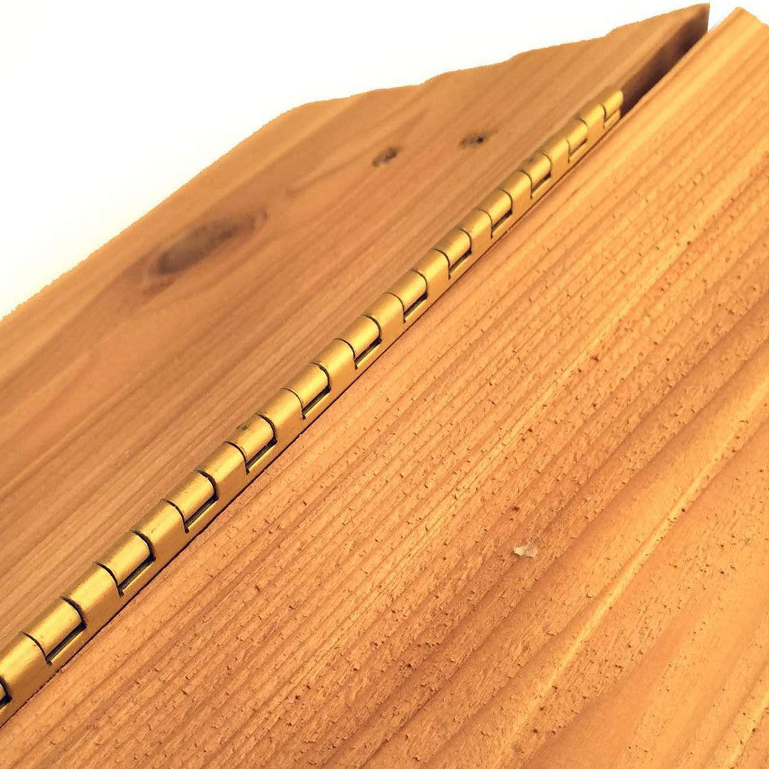 Woodlink PRO4 Large Capacity Ranch Style Red Cedar Wood Bird Feeder (Open Box)