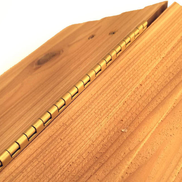 Woodlink PRO4 Large Capacity Ranch Style Red Cedar Wood Bird Feeder (Open Box)