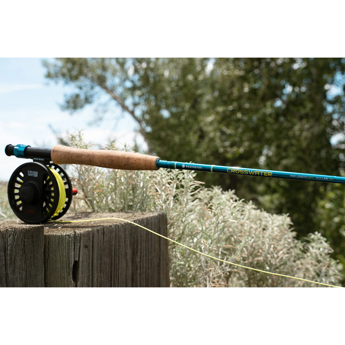 Redington 5WT Fly Fishing Combo Kit 9-Foot Crosswater Fly Reel 4 Piece w/Case