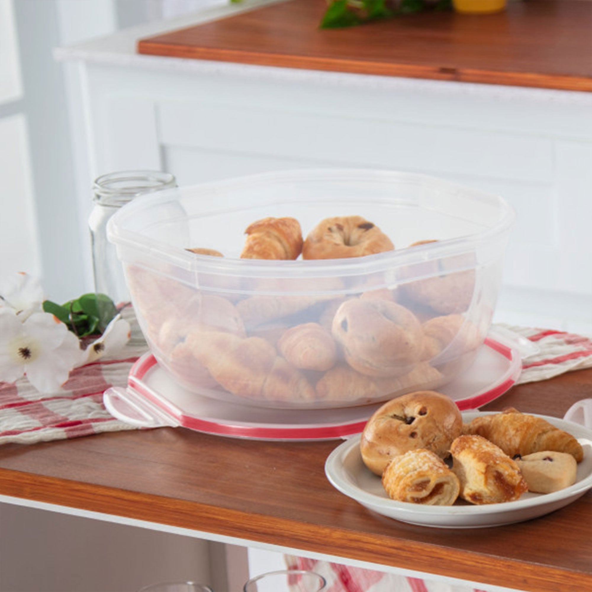 Sterilite Ultra Seal 8.10 Quart Plastic Food Storage Bowl Container, 6 Pack