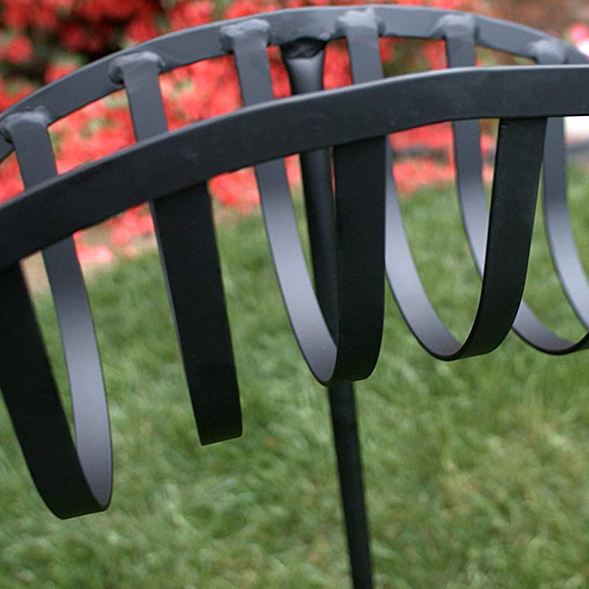 Liberty Garden Decorative Powder Coated Steel Garden Hose Storage Stand (3 Pack) - VMInnovations