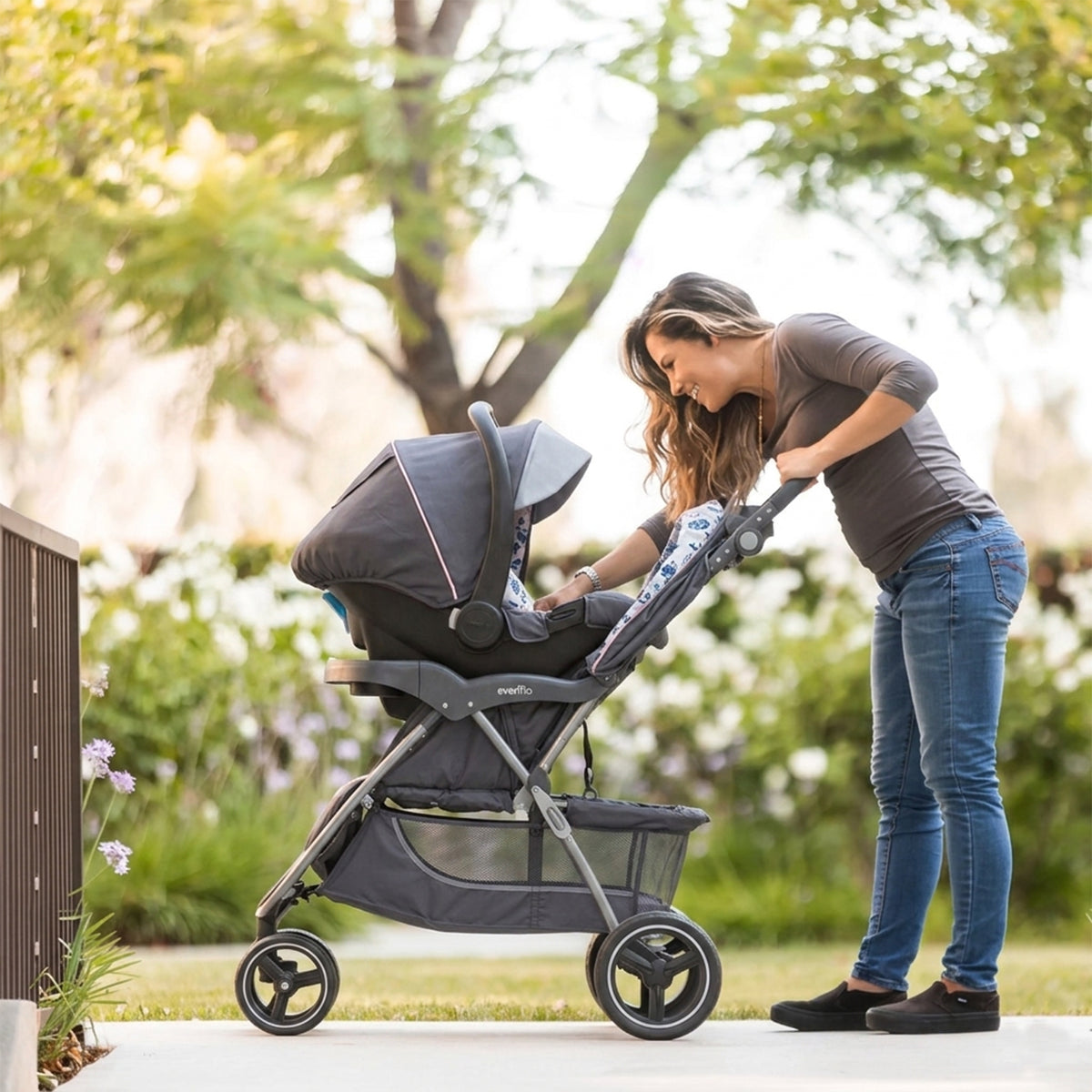 Baby Trend Sky View Plus Folding Infant Carseat Stroller Travel System(Open Box)