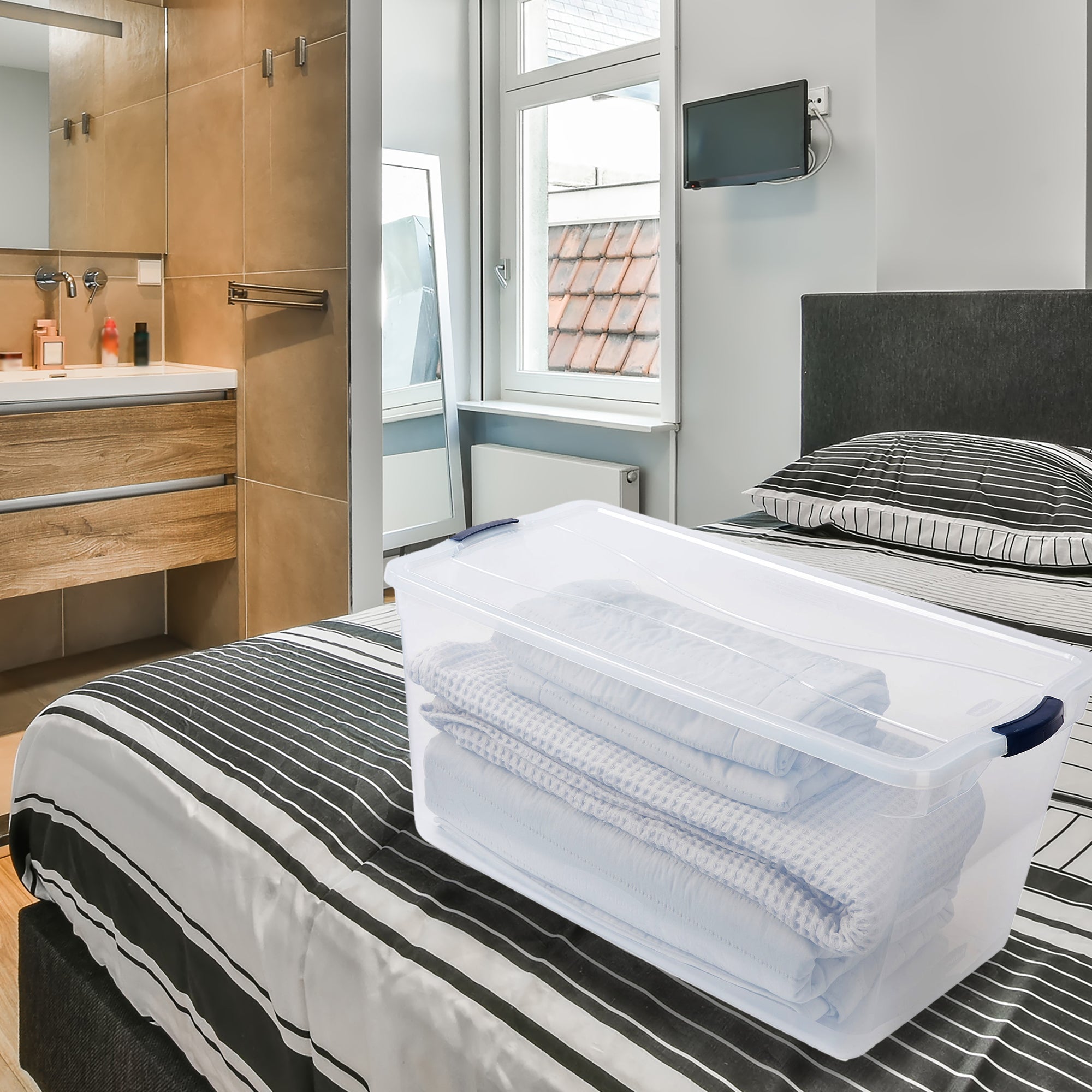 Rubbermaid Cleverstore 95 Quart Latching Plastic Storage & Lid, 4 Pack(Open Box) - VMInnovations