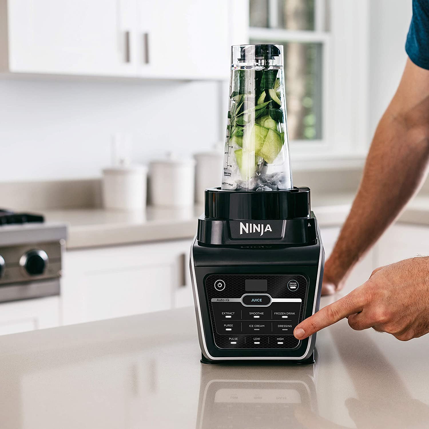 Ninja IV701 1400 Watt Blender Duo Micro Juice Technology DrinkSaver (Open Box)