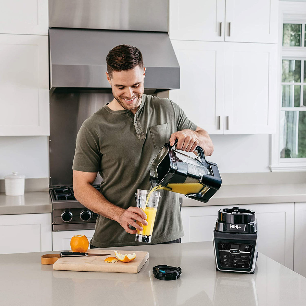Ninja IV701 1400 Watt Blender Duo Micro Juice Technology DrinkSaver (Open Box)